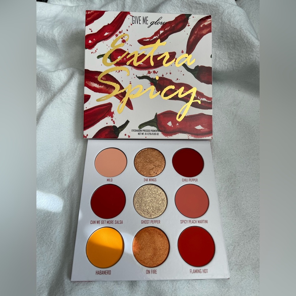 Give Me Glow: Extra Spicy Eyeshadow Palette